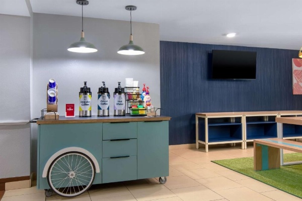 Sleep Inn & Suites East Chase image 11