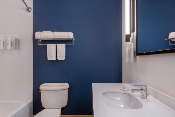 Sleep Inn & Suites East Chase image 13